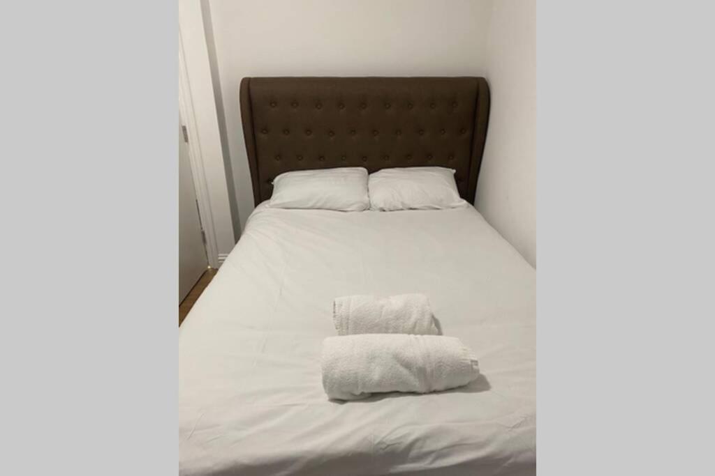 3 Bed Contemporary Crewe Apartment Buitenkant foto